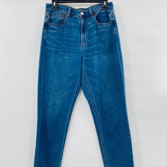 American Eagle Mom Jean Relaxed fit High Waisted Casual Denim Medium Wash Sz 6 - Picture 9 of 13